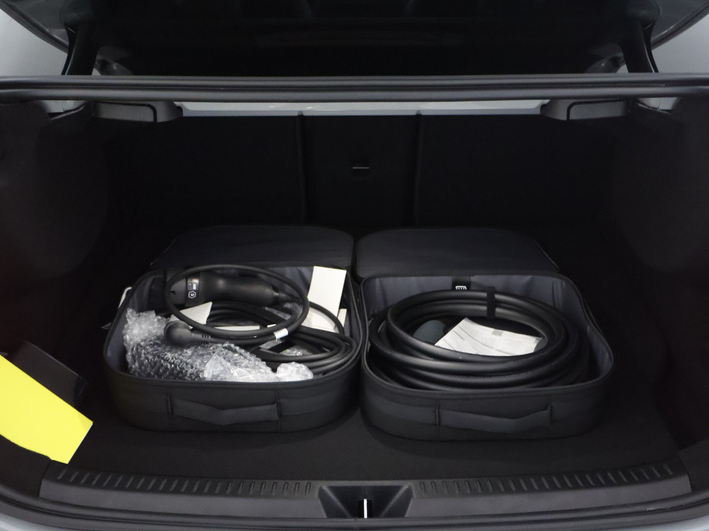 Mercedes-Benz A-Klasse 250 e business solution amg | trekhaak | amg line pl