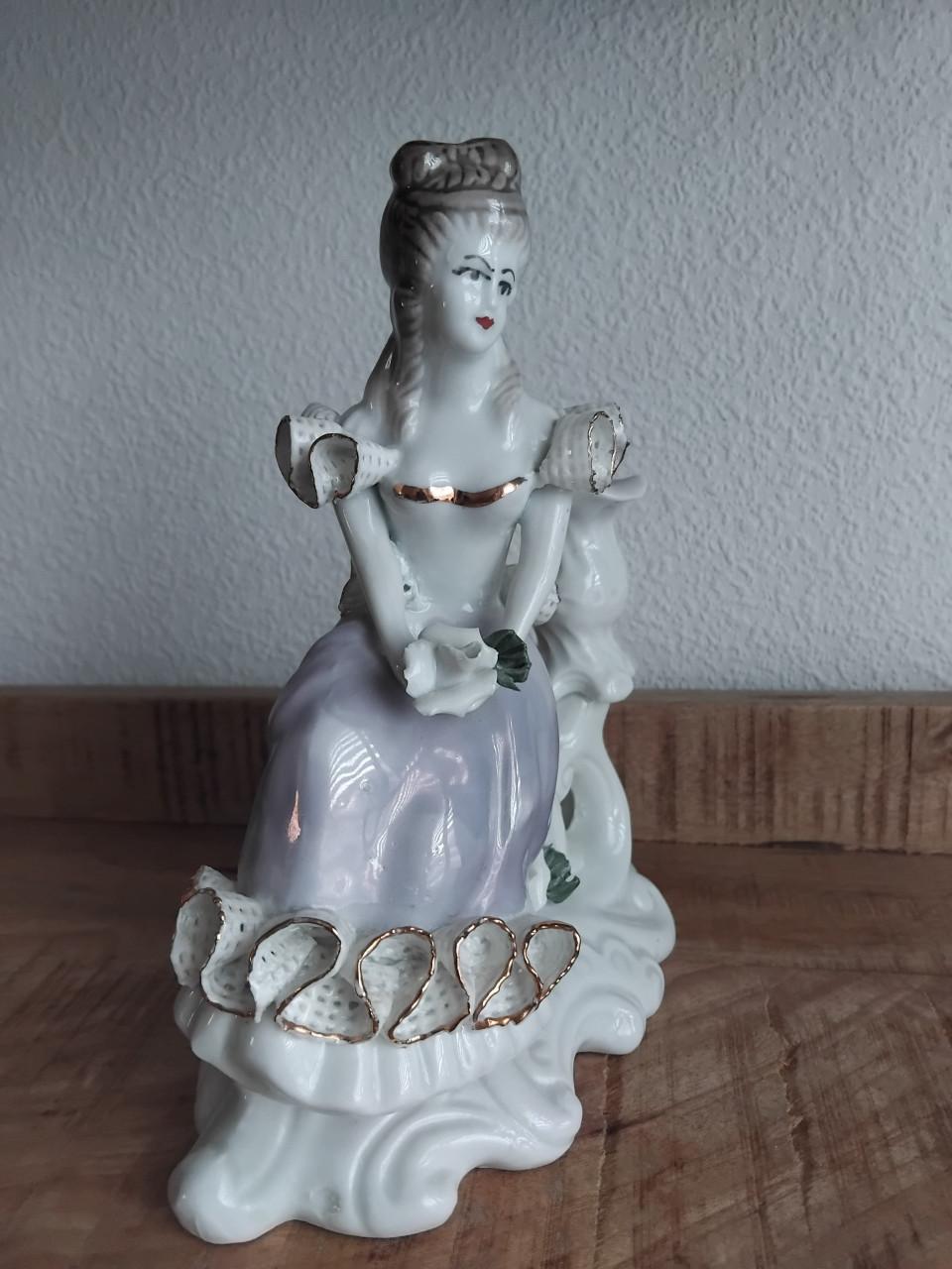 Vintage Porselein Beeldje