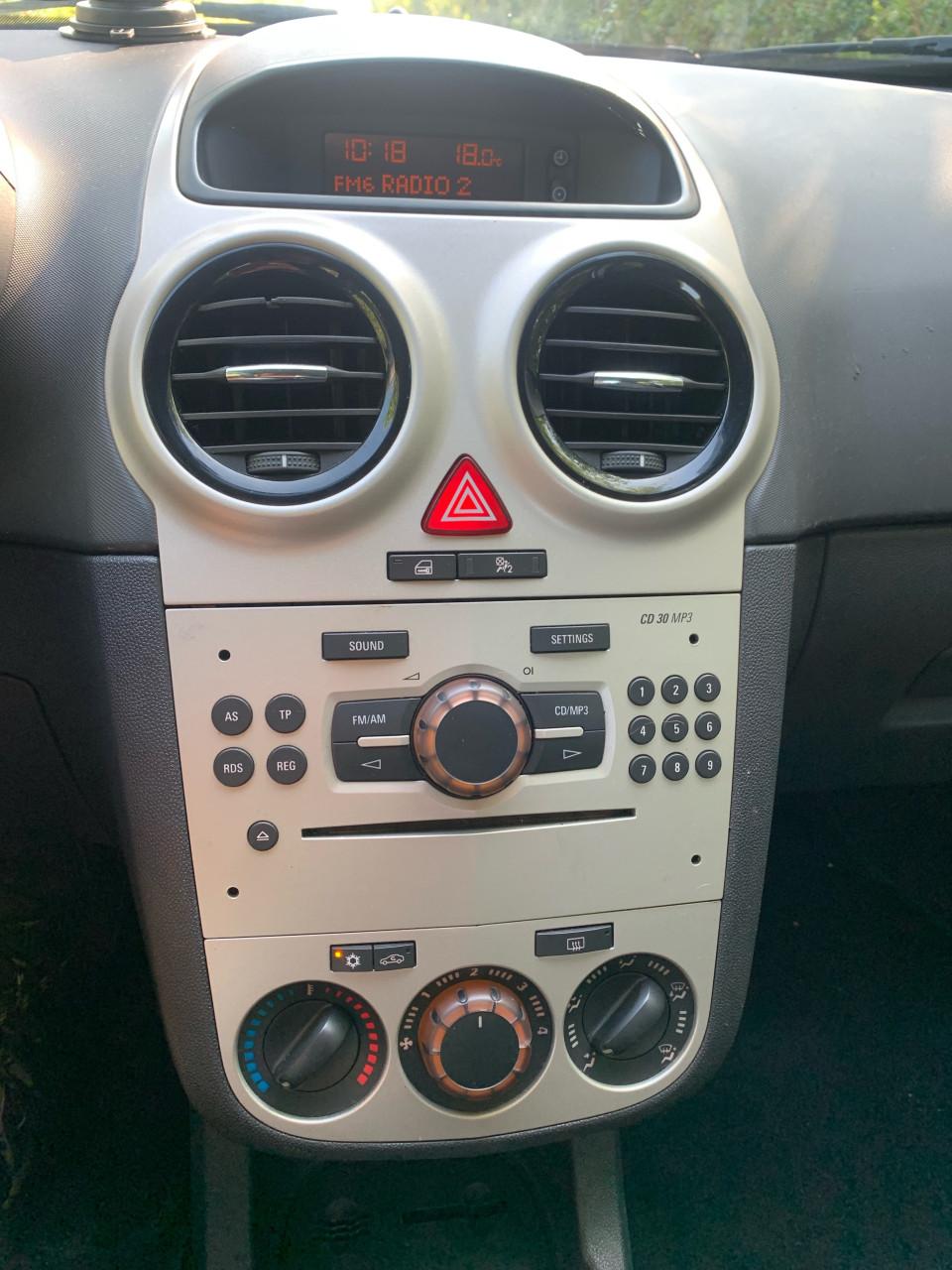 Opel Corsa 14 5deurs