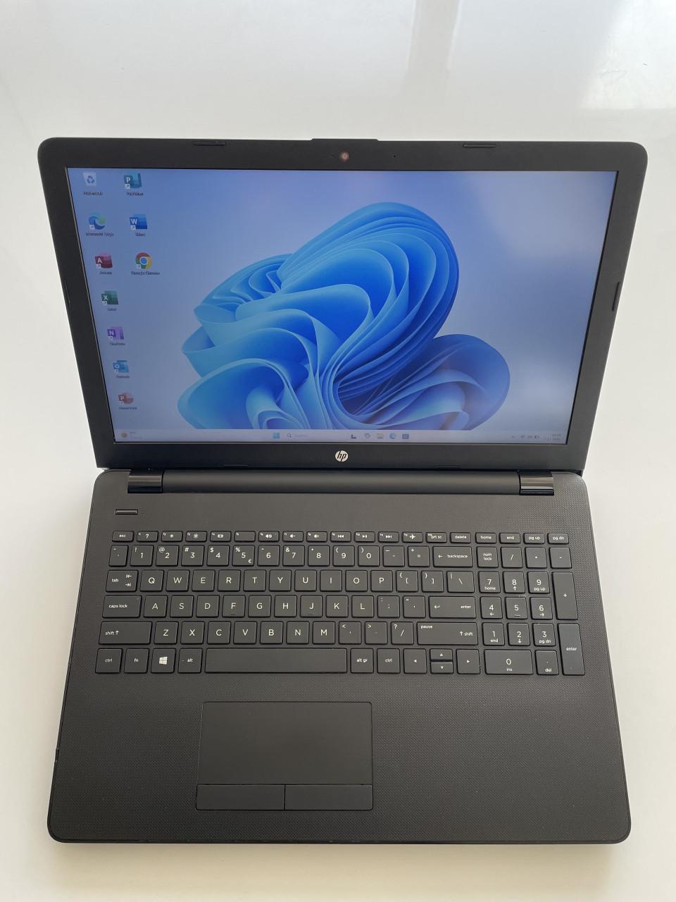 HP 15 inch laptop - SSD Windows 11 16GB geheugen en Office Muis