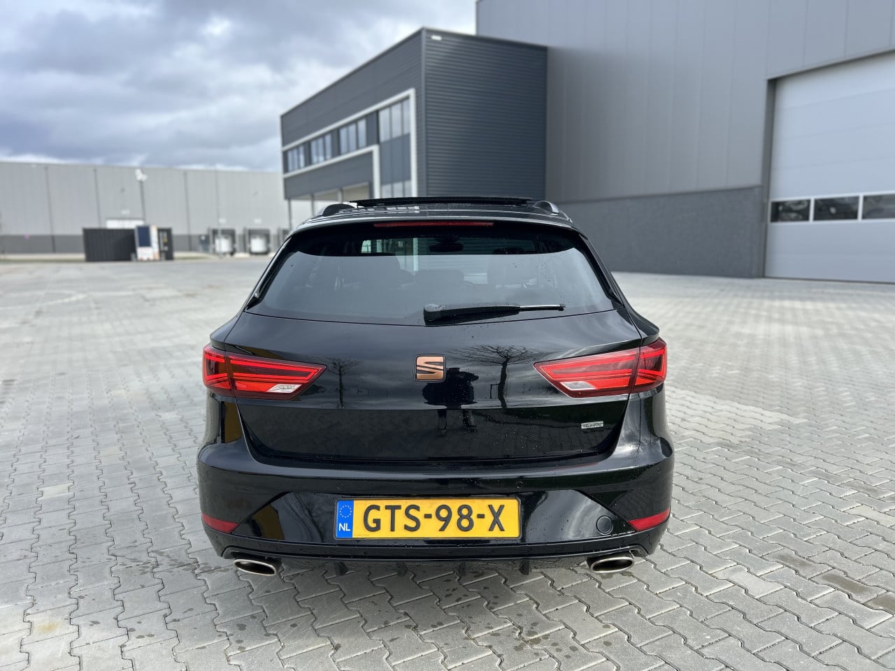 Seat Leon Cupra ST 300 4Drive |PANO|DSG|LANE ASSIST|CAMERA