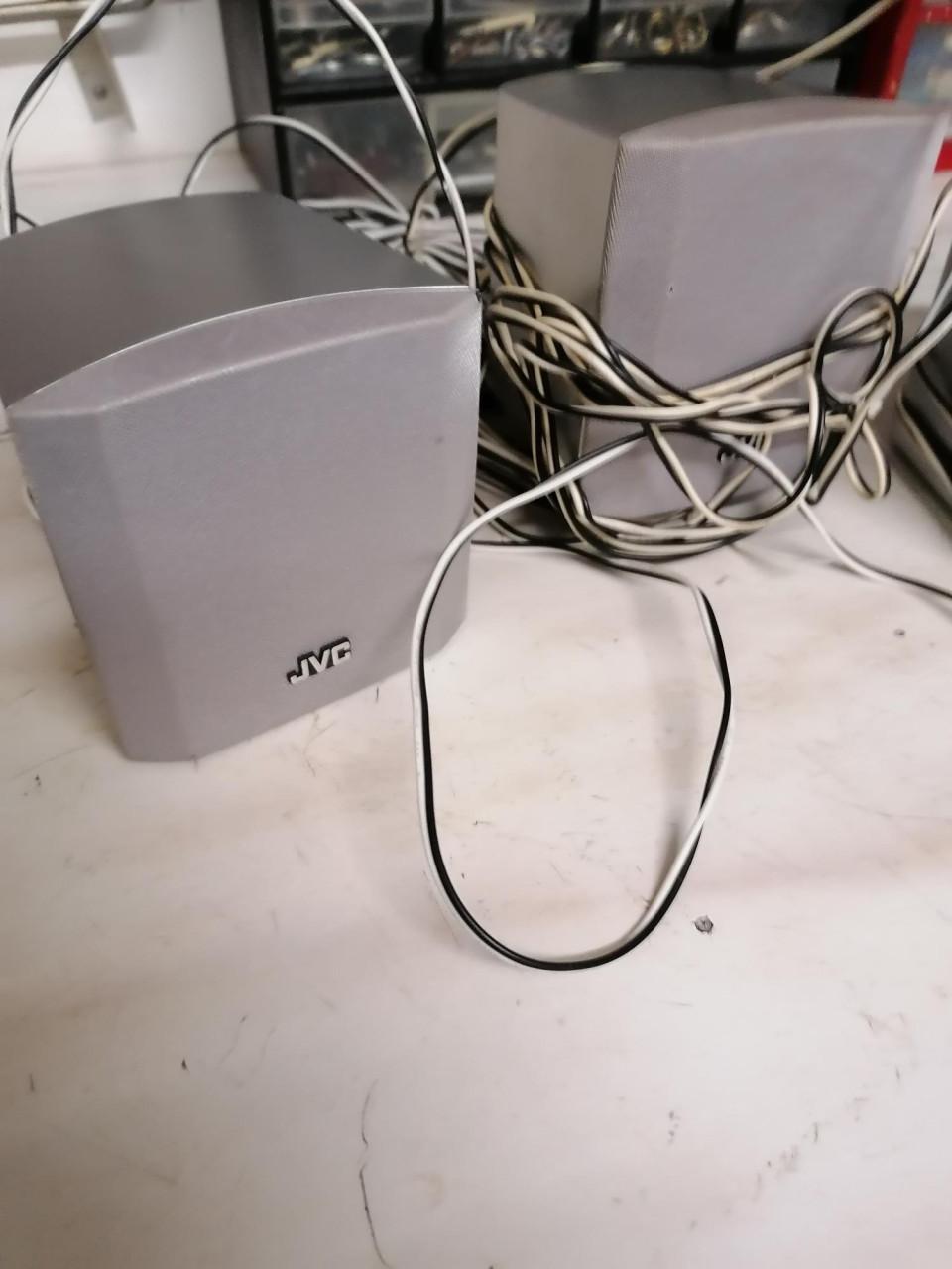 5 kleine jvc  boxjes