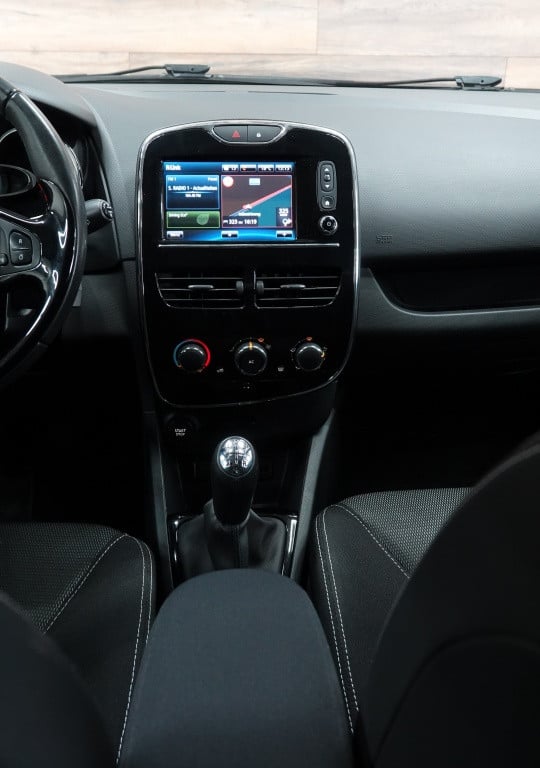 Renault Clio 0.9 tce expression | cruise | 16' | navi |
