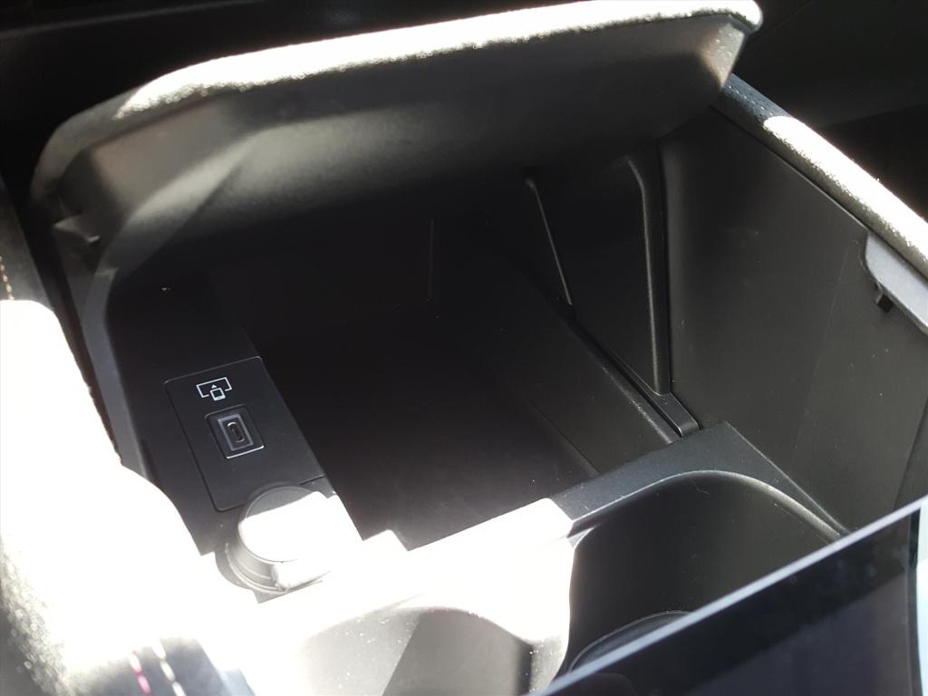 Ds Ds 4 1.6 puretech 180pk aut performance line |navi|applecarplay&androida