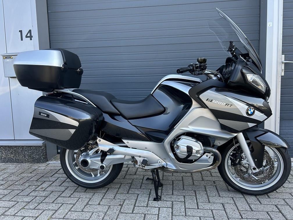 BMW R1200RT, 2010 met 88 dkm, topkoffer, cruisecontrol, zadelverw etc €5750