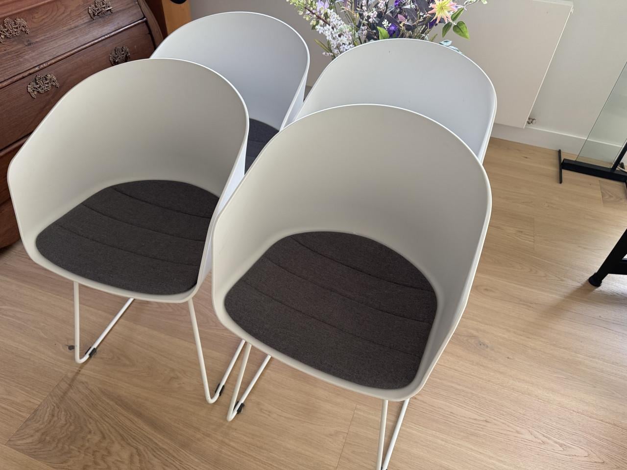 Set van 4 Interstil Moon 40 design eetkamerstoelen – Zeer goede staat
