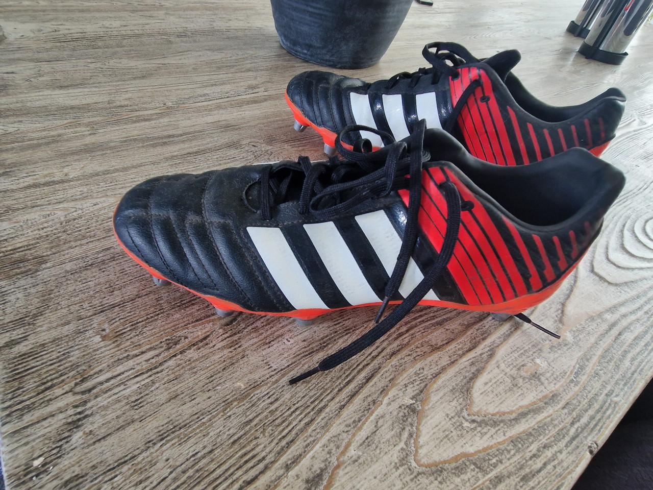 Rugby schoenen met stalen noppen