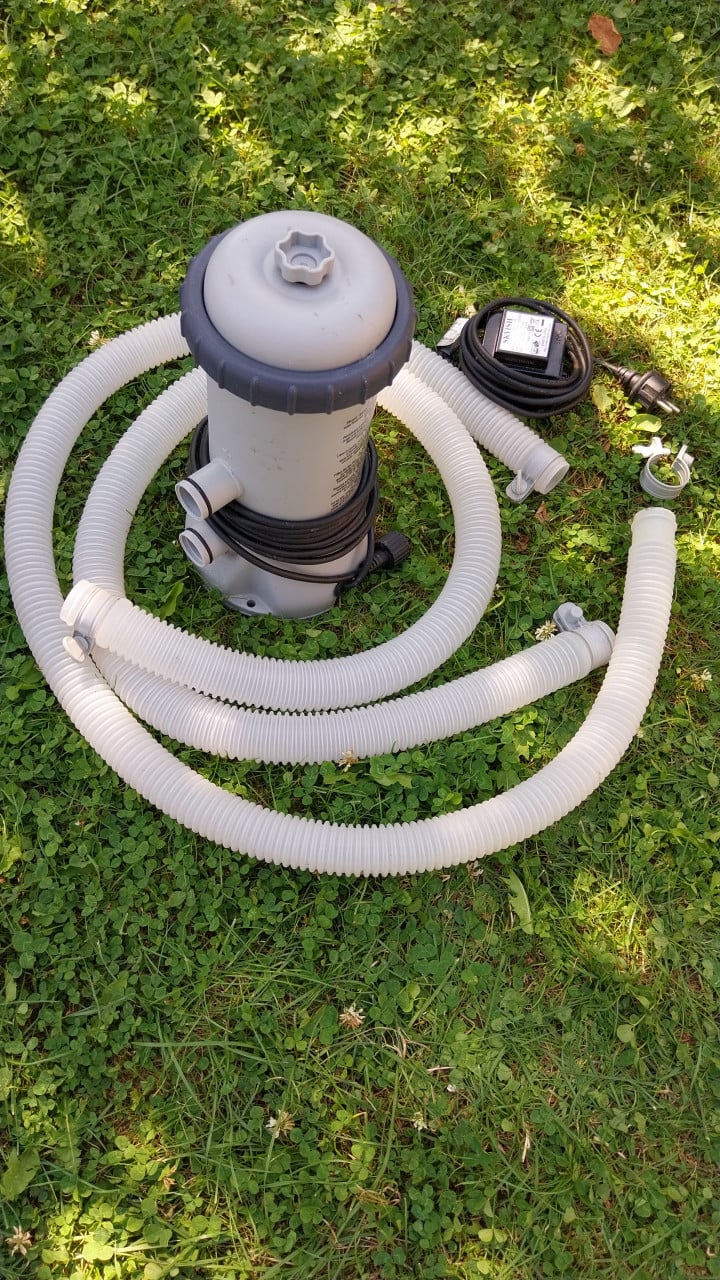 Zwembad Intex met alle toebehoren + extra's