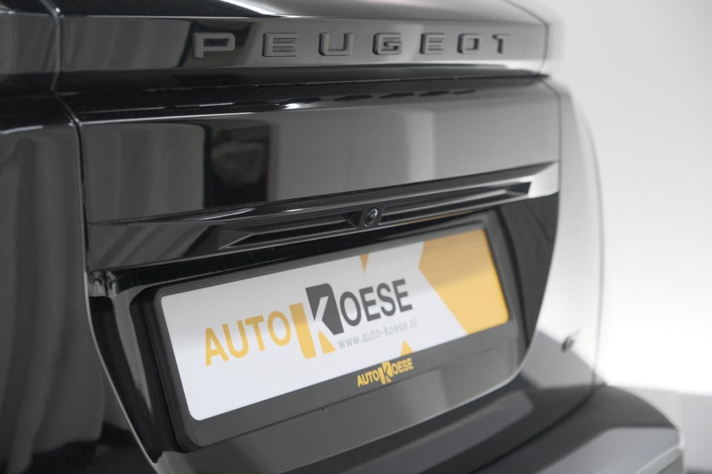 Peugeot 2008 puretech 130 eat8 gt | 360 camera | stoelmassage | adaptieve c