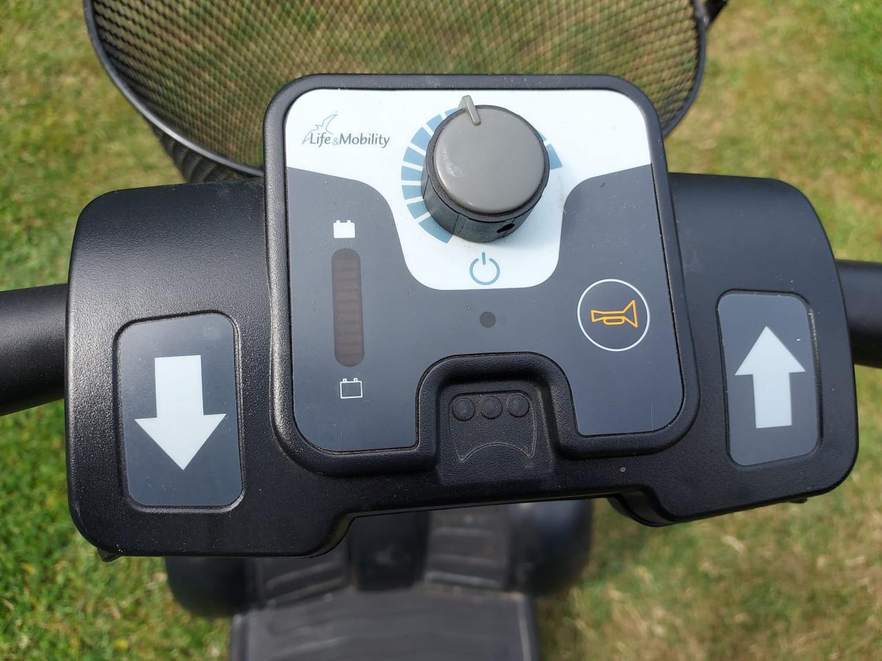 Demontabele scootmobiel te koop.