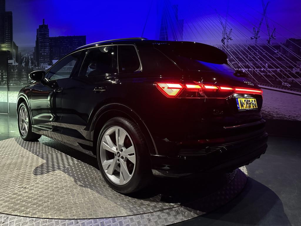 Audi Q4 E-tron 40 launch edition s-line competition 77 kwh soh 95%
