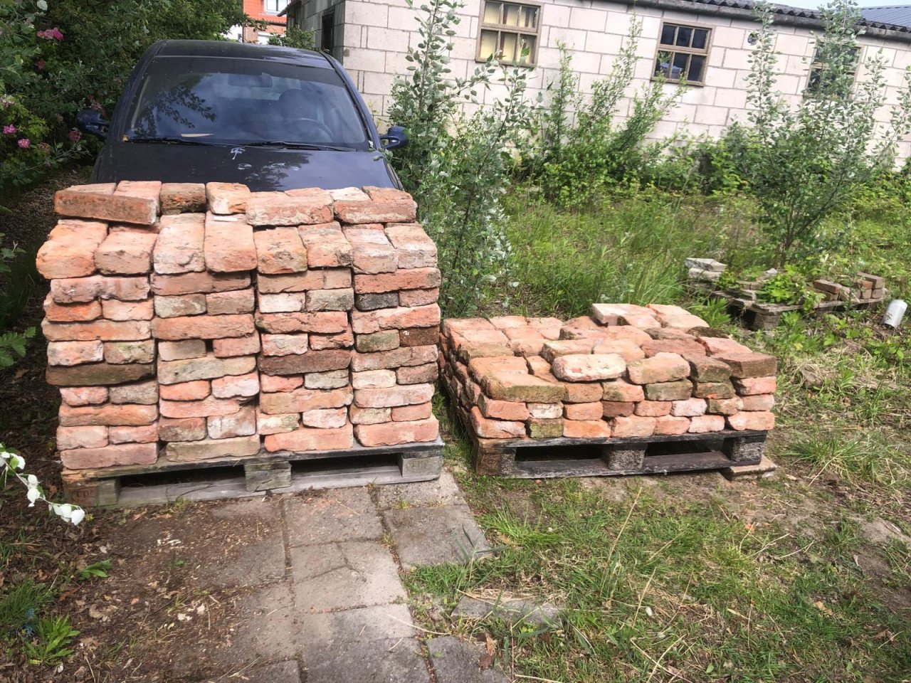Ruim 12 M2 oude Kloostermoppen 30 x 14 x 7 cm