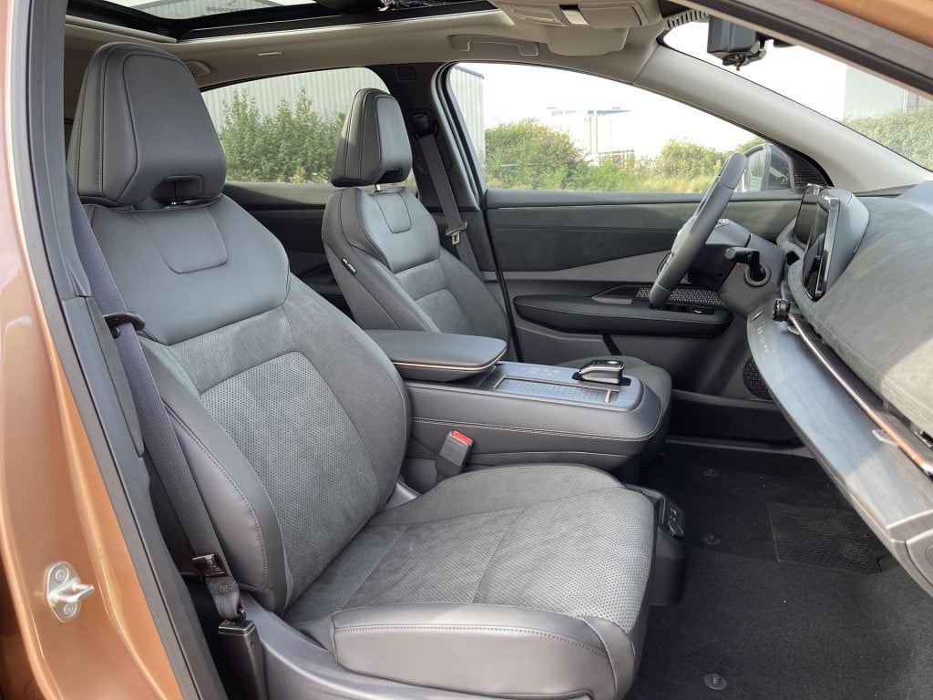 Nissan Ariya advantage edition plus 91 kwh two-tone + 20'' velgen