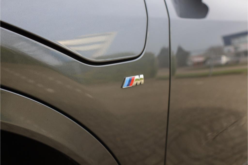 BMW X2 xdrive25e m sport pano i 18inch i hud