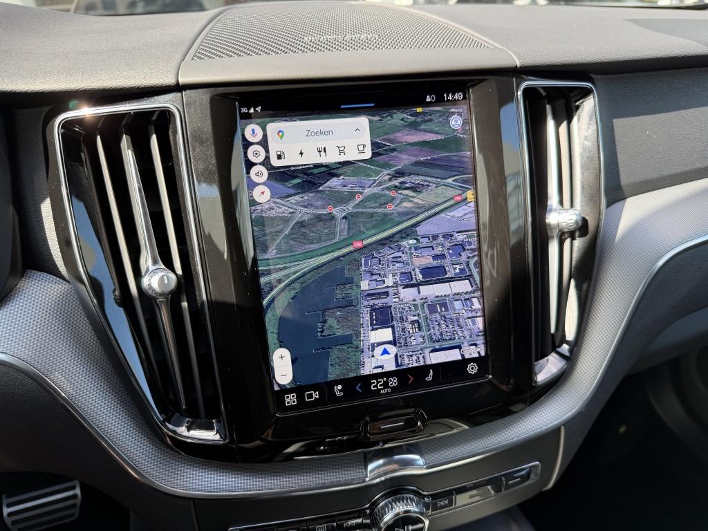 Volvo XC60 t8 455pk recharge r-design| panodak| adap.cruise| 360camera| hea