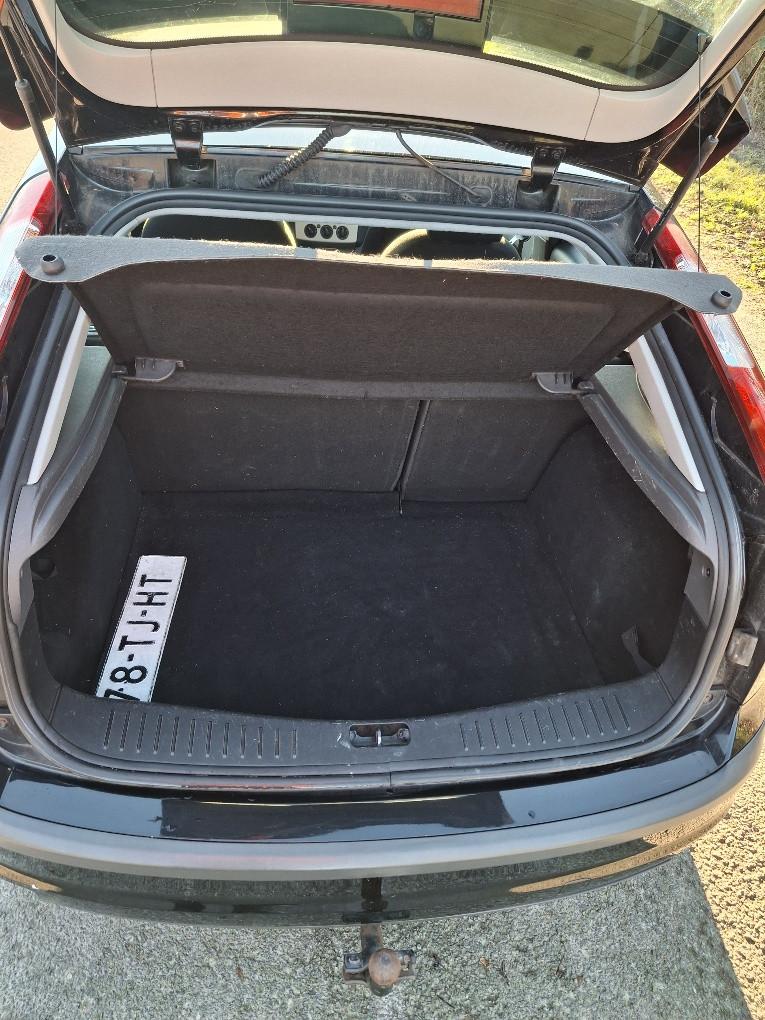 Ford Focus  1.6-16v Futura