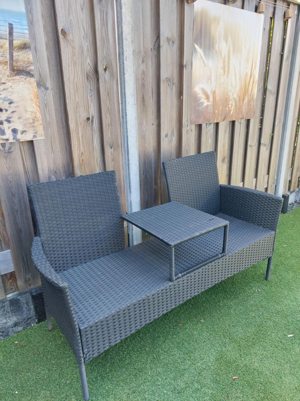 Bankje voor de tuin in goede staat