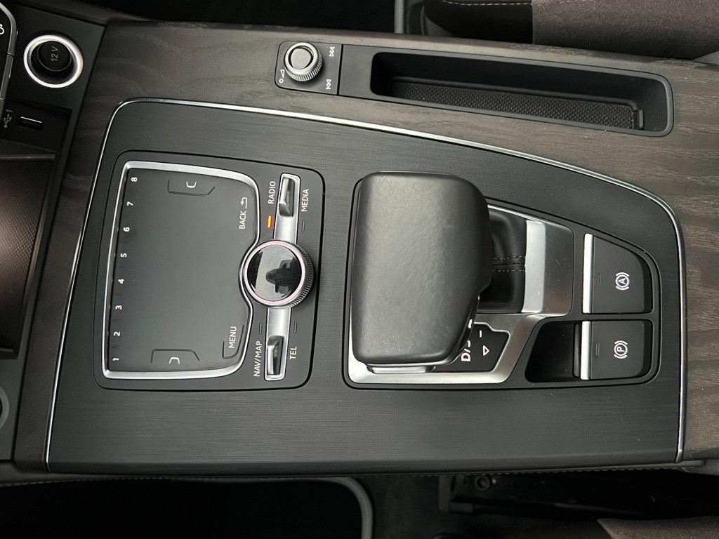 Audi Q5 55 tfsi e quattro competition s-line