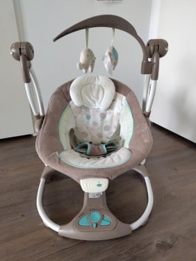 Ingenuity elektrische wipstoel voor baby