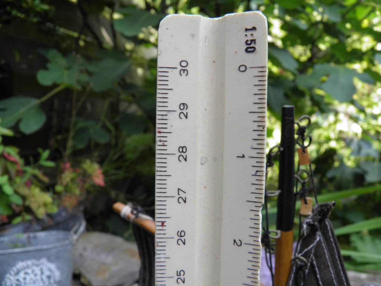 Bootje ongeveer 30 bij 30 cm hout