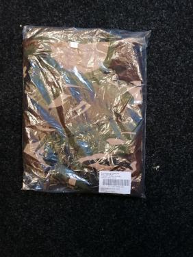 Camo tshirt  nieuw maat L Valt uit als XL