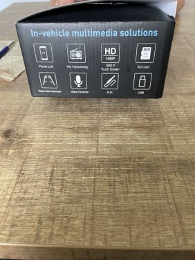 Te koop multi media voor in auto
