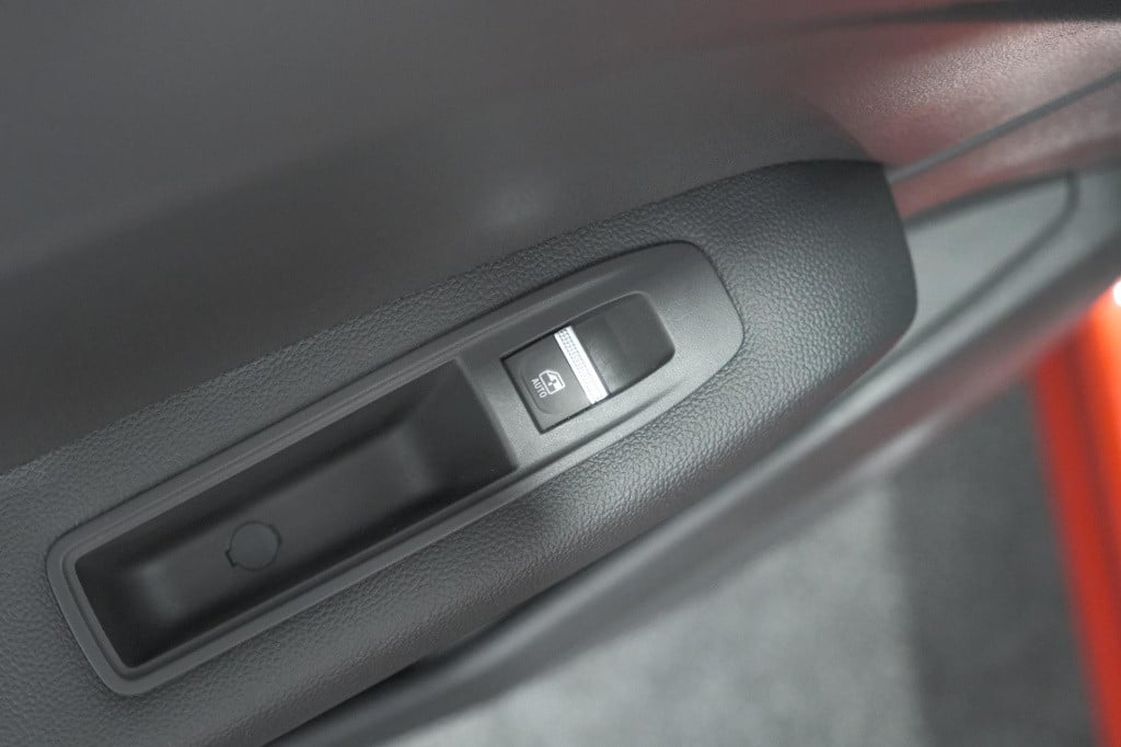 Renault Captur tce 90 techno | nieuw model | camera | harman kardon | apple