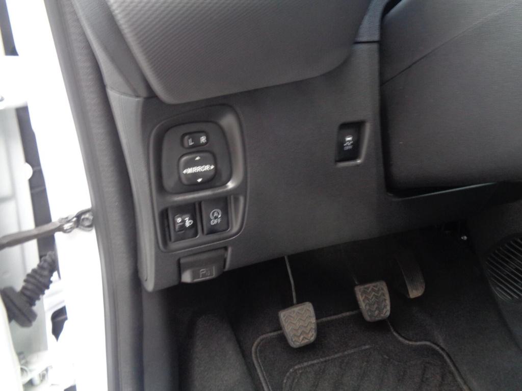 Peugeot 108 1.0 e-vti allure/airco ecc/camera/lm velgen/carplay/nieuwstaat/