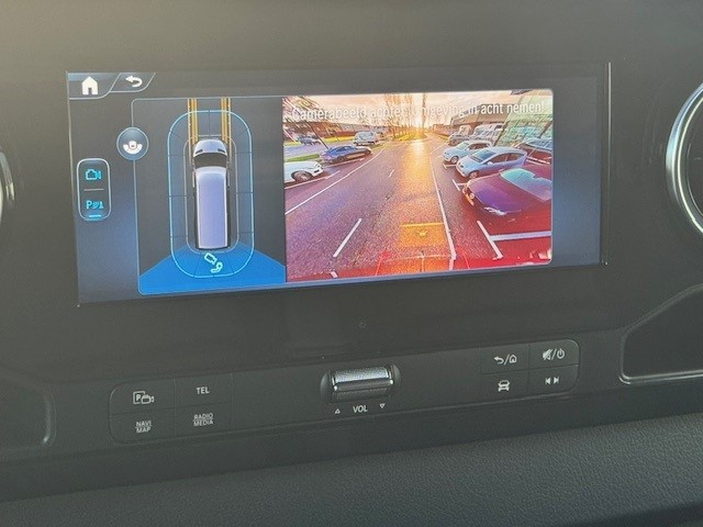 Mercedes-Benz Sprinter 319 1.9 cdi l2 l distronic l 3,5 t trekhaak l led l 