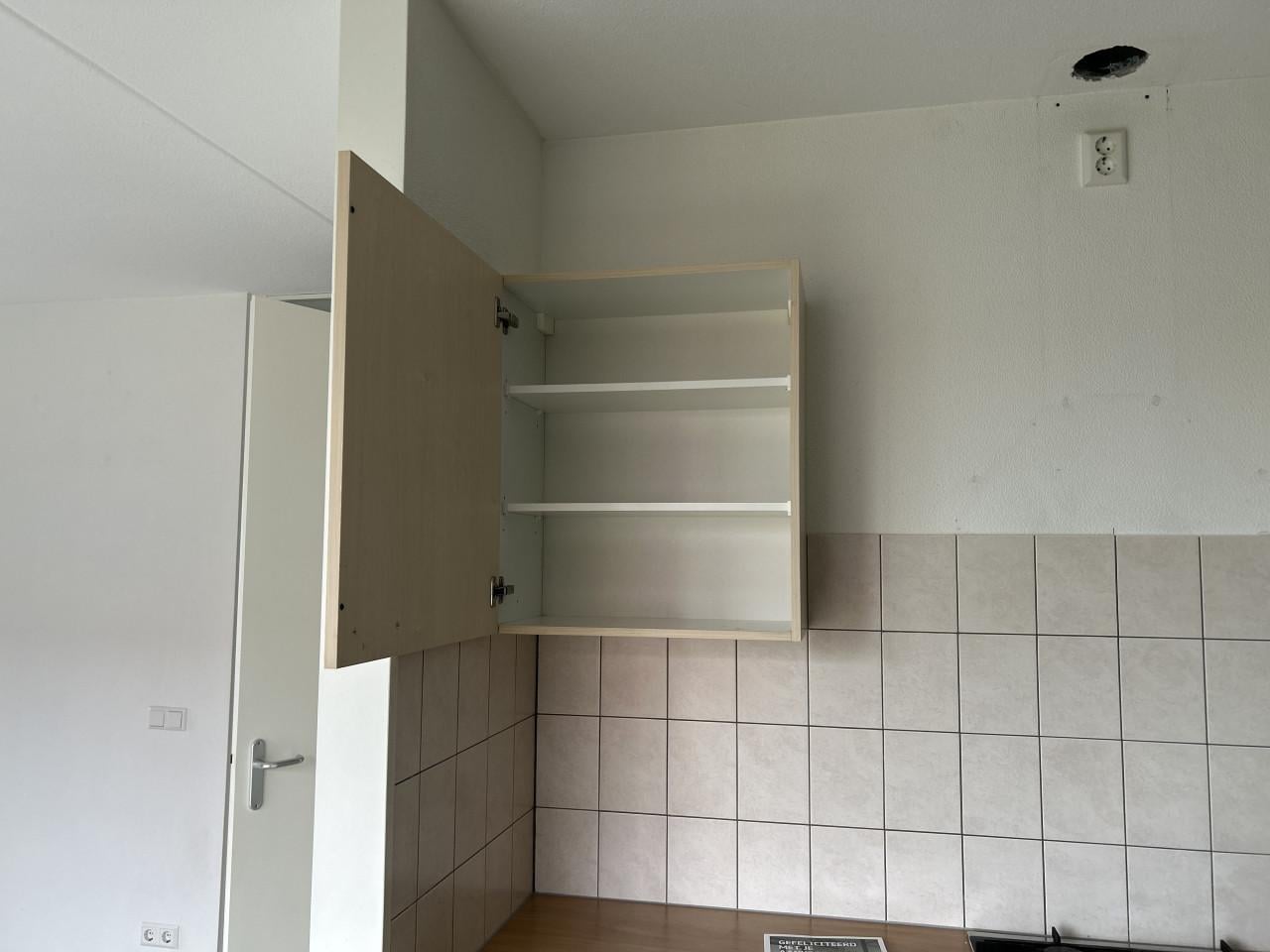 Keukenblok 4 meter + kastjes+rvs kookplaat+wasbak en kraan