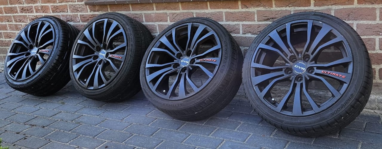 Lichtmetalen Velgen met Banden Audi A3  225-40-18, 5x112