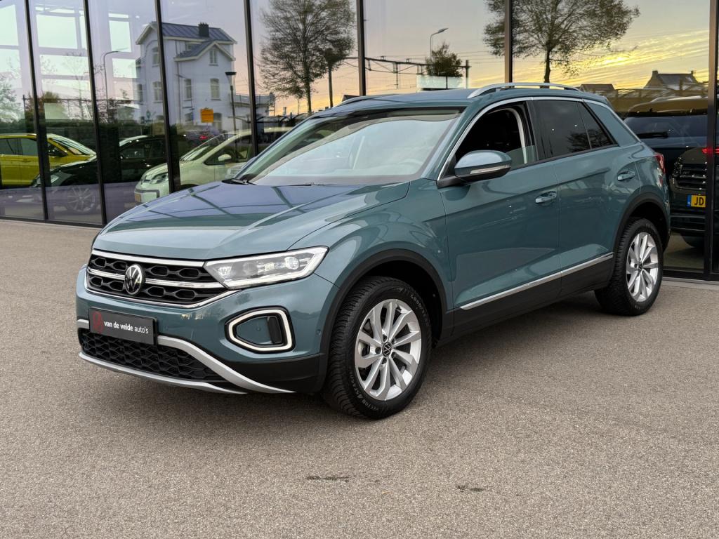 Volkswagen T-roc 1.5 tsi 150pk dsg style | navi | camera | ergo stoel | rij