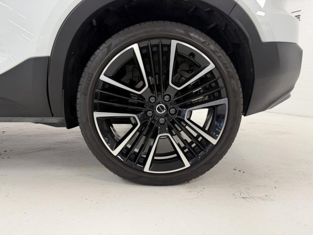 Volvo XC40 1.5 t4 plug-in hybrid ultimate dark | autopilot | harman/kardon 