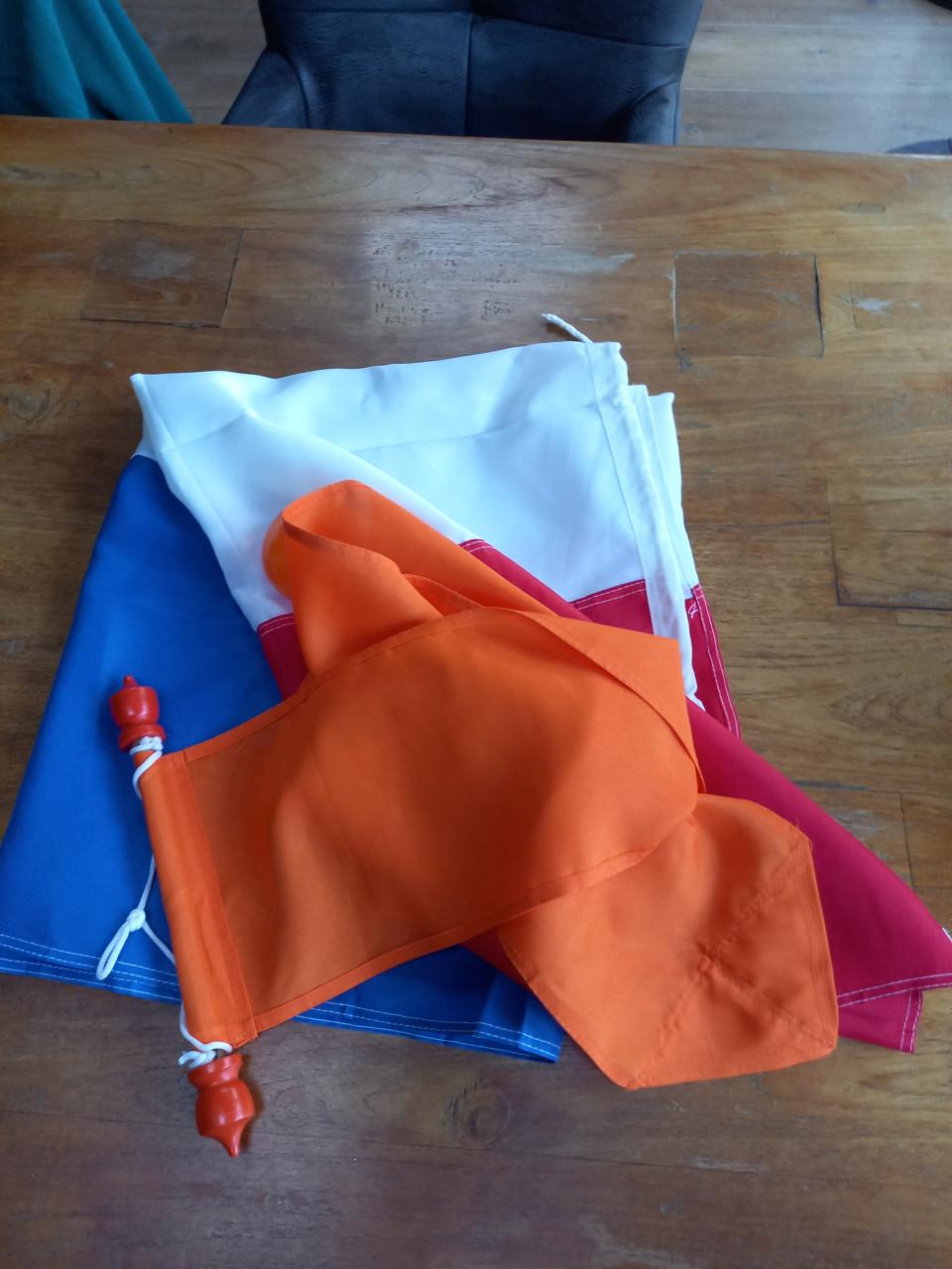Gevelstok met Nederlandse vlag met wimpel