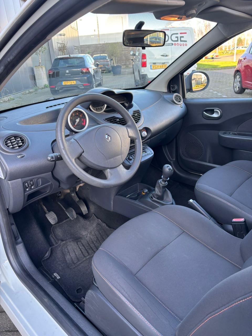 Renault Twingo 1.1 2009 Wit | 136.942 KM NAP | NIEUWE APK!