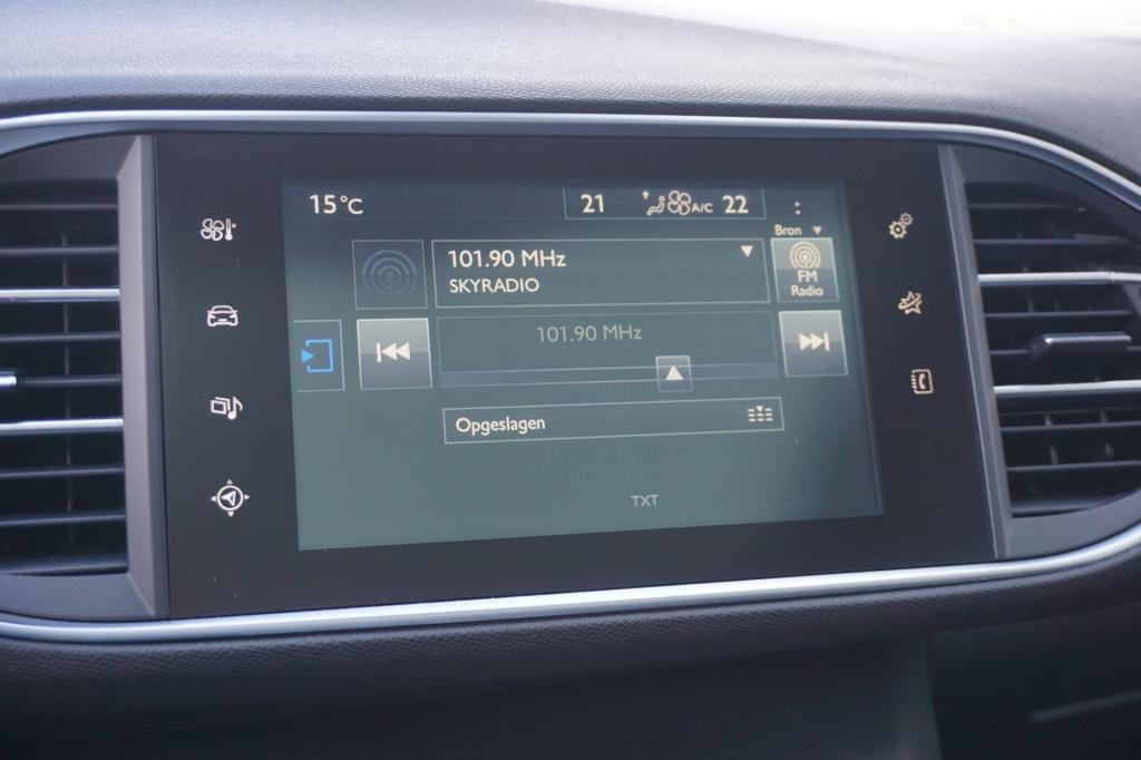 Peugeot 308 sw 1.2 e-thp blue lease executive climate / navi / cruise / pan