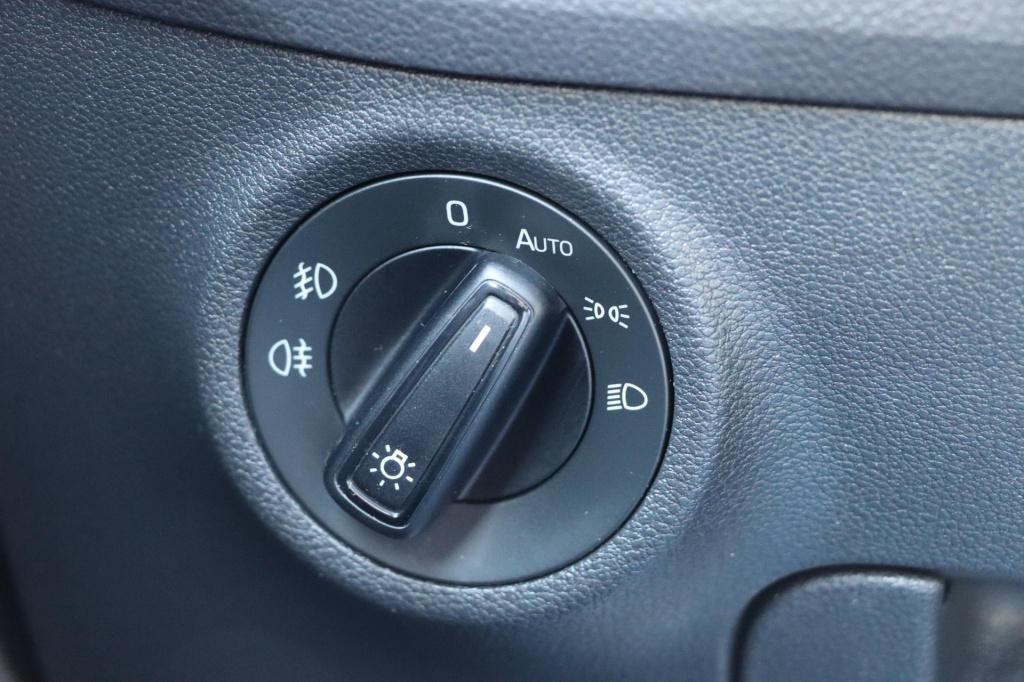 Skoda Kodiaq 1.5 tsi sportline business 150pk dsg7 7p. | pano | trekhaak | 