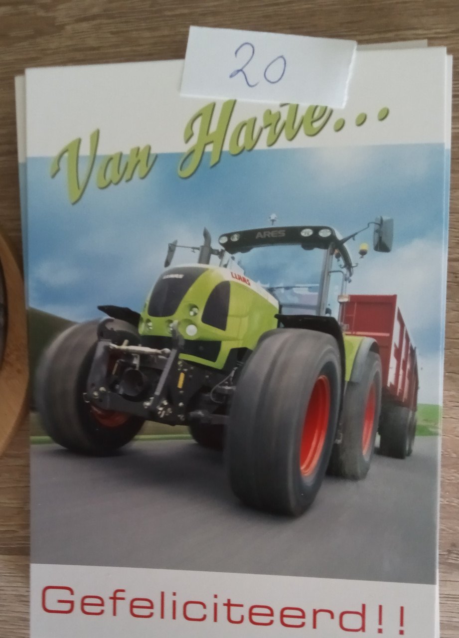 285 ansichtkaarten en dubbele met envelop. Tractor
