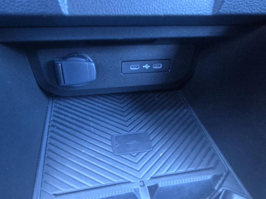 Dacia Duster 1.6 hybrid 140 journey camera, climate control, apple/android 