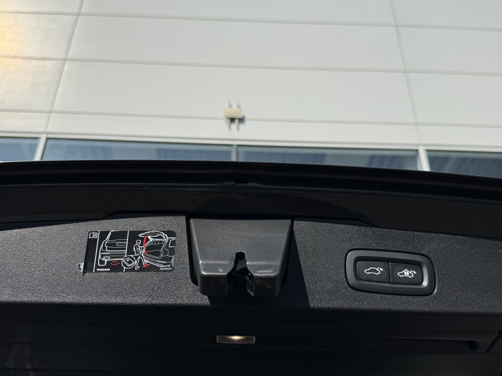 Volvo V60 b3 163pk inscription| panodak| adap.cruise| camera| leder| h&k s