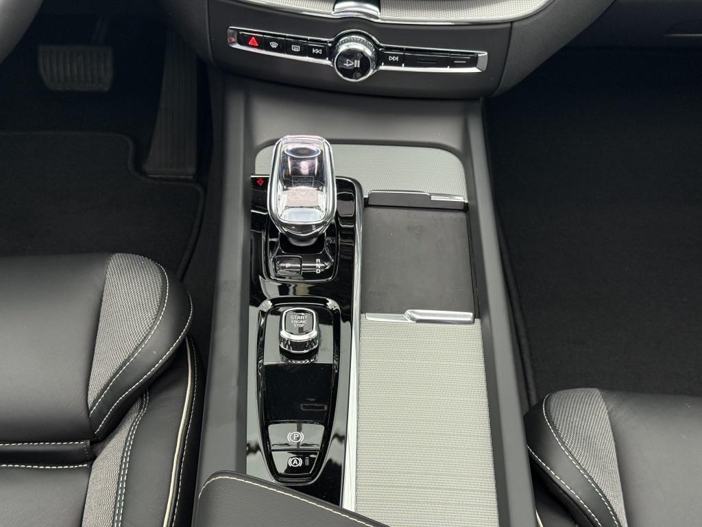 Volvo XC60 t6 398pk recharge ultra dark| panodak| 360camera| adap.cruise| a