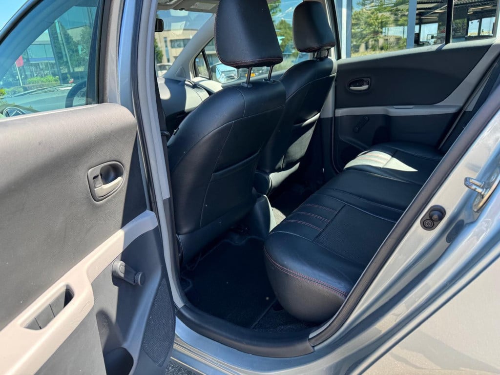 Toyota Yaris 1.3 vvti executive