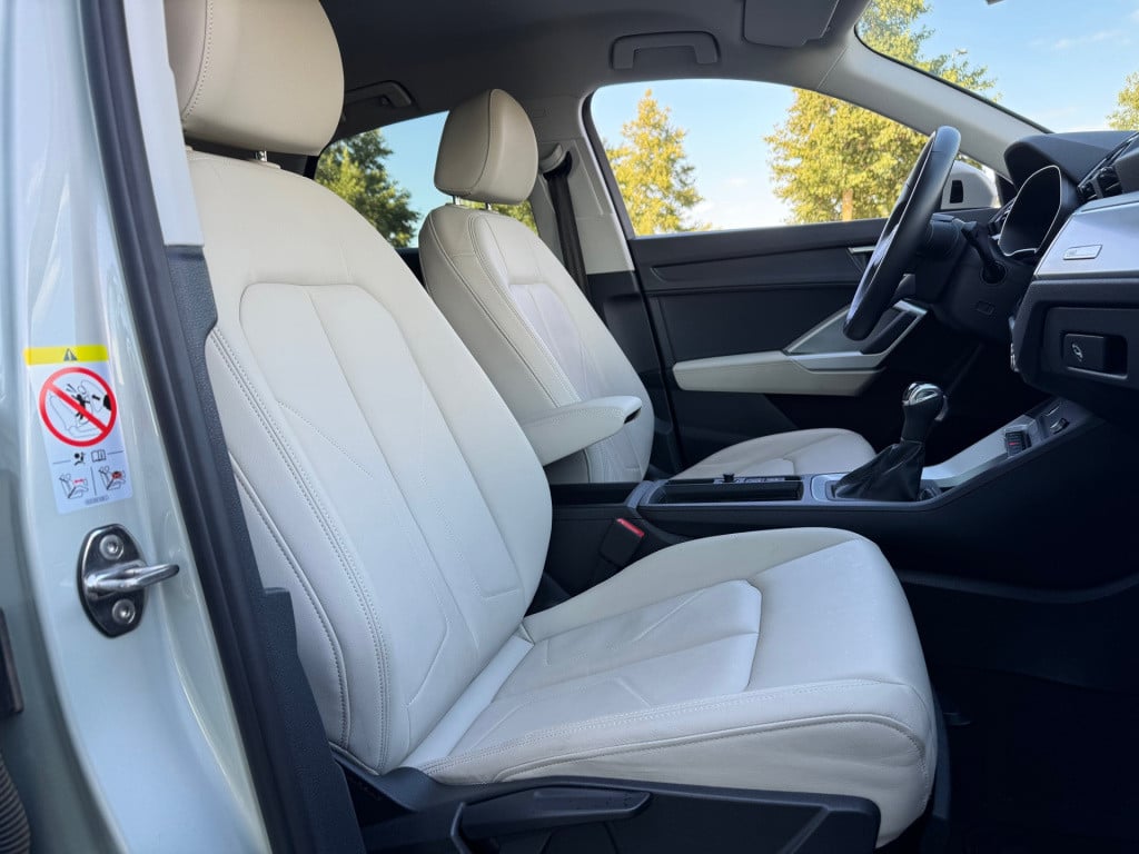 Audi Q3 sportback 35 tfsi pro line * leder * keyless * 360 camera * stoelve