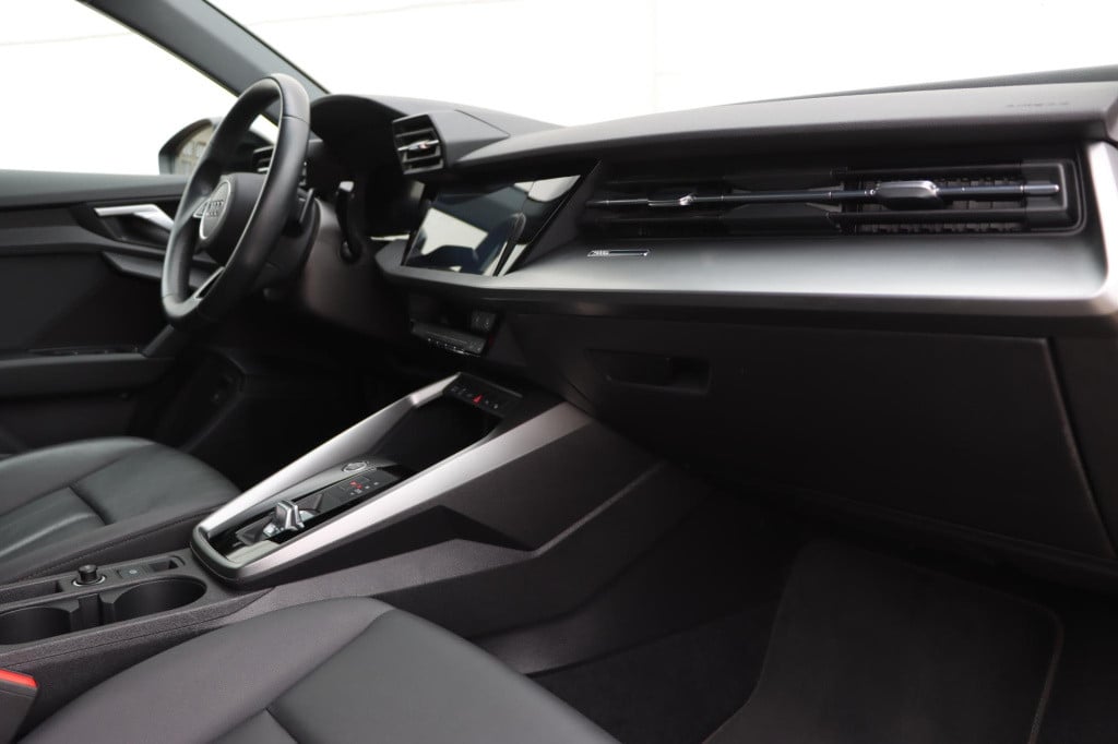 Audi A3 sportback 40 tfsi e advanced edition 204pk s-tronic