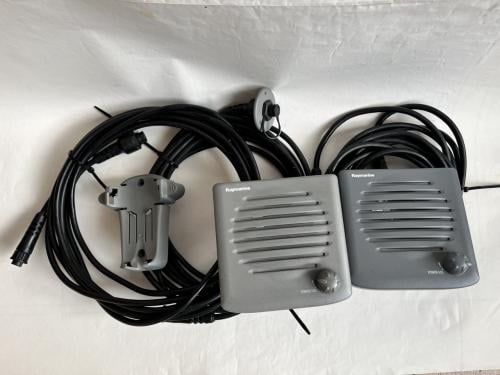 Raymarine Ray240E Extra luidsprekers met interne versterker | E45003