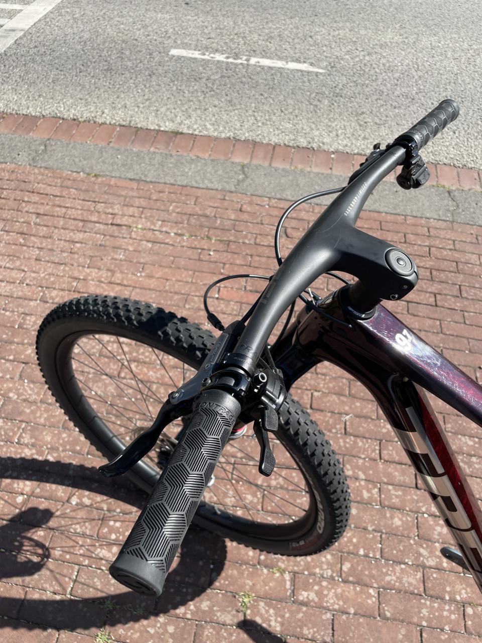 Trek Procaliber 9.7 AXS zo goed als nieuw nette staat !!