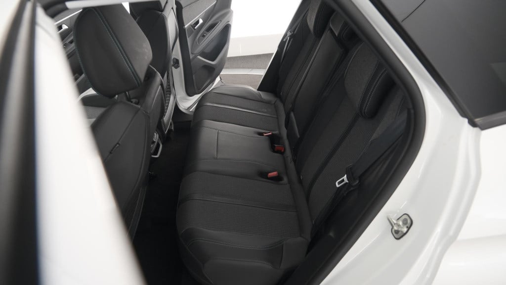 Peugeot 3008 1.6 hybrid4 300 allure pack business 4x4 | camera | apple carp