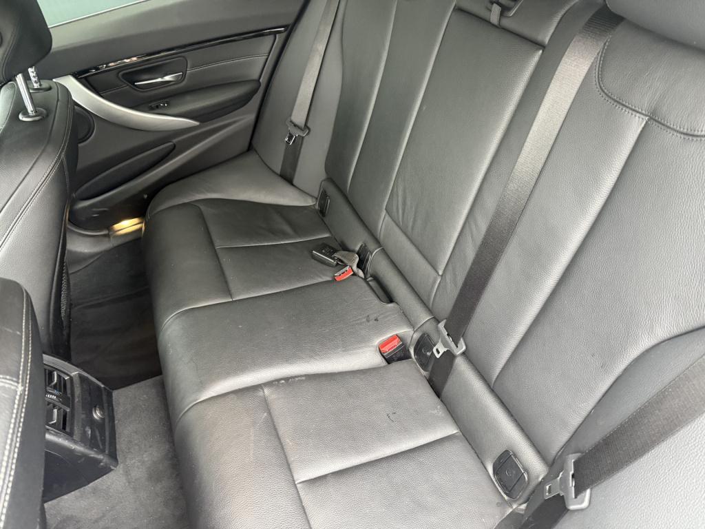 BMW 3-serie touring 318i automaat high executive m sport edition