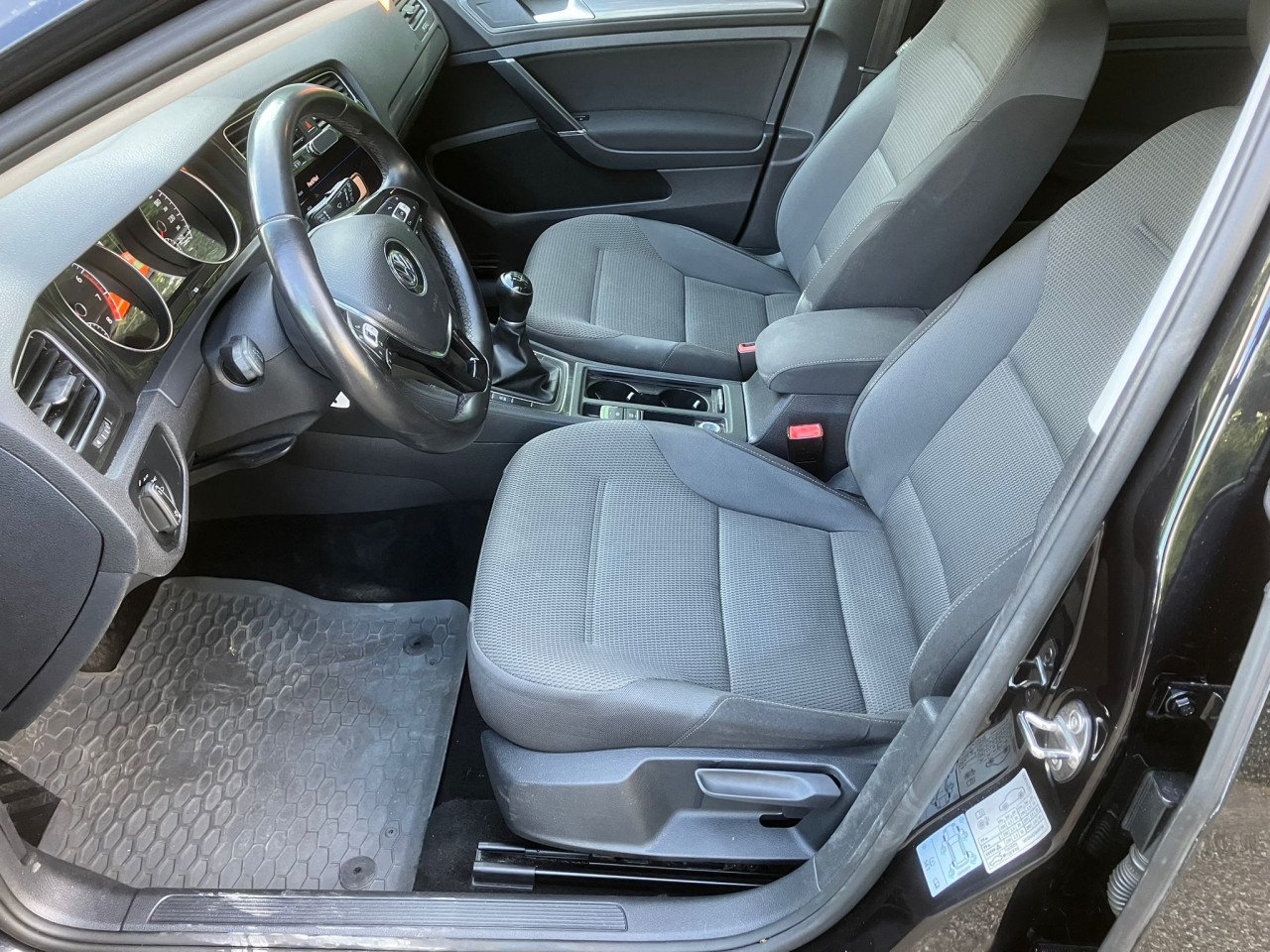 Volkswagen Golf 1.0Tsi