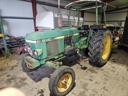 John deere 2040 2wd